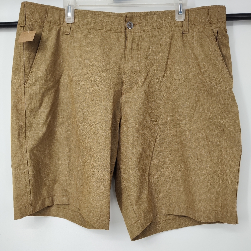 Swiss Tech Men's Tan Flat Front Shorts Size 38